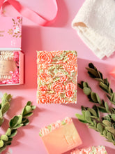 Cargar imagen en el visor de la galería, Crisantemos – Jabón Artesanal en Barra