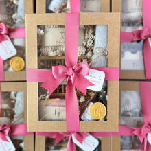 Cargar imagen en el visor de la galería, All ‘n One Gift Box – Regalo Artesanal para Cuidado Diario | Tt atelier