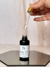 Cargar imagen en el visor de la galería, Body Oil – Hidratación Aromática con Aceites Naturales