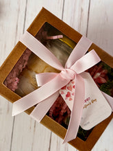 Cargar imagen en el visor de la galería, Valentines Kit (Sugar Scrub &amp; Soap)
