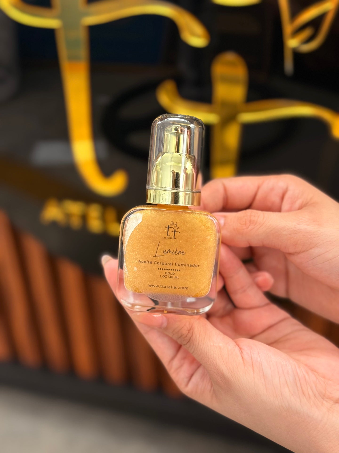 Aceite Corporal Iluminador –  Lumière Gold